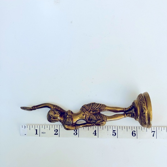 Vintage Brass Woman Asian Dancer Figurine 6-1/2 inches Tall - Picture 8 of 8